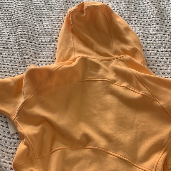 ORANGE NWT FULL ZIP CROP SCUBA HOODIE. RUNS SMALL!! fits a size 6,8, or 4 - Picture 7 of 7